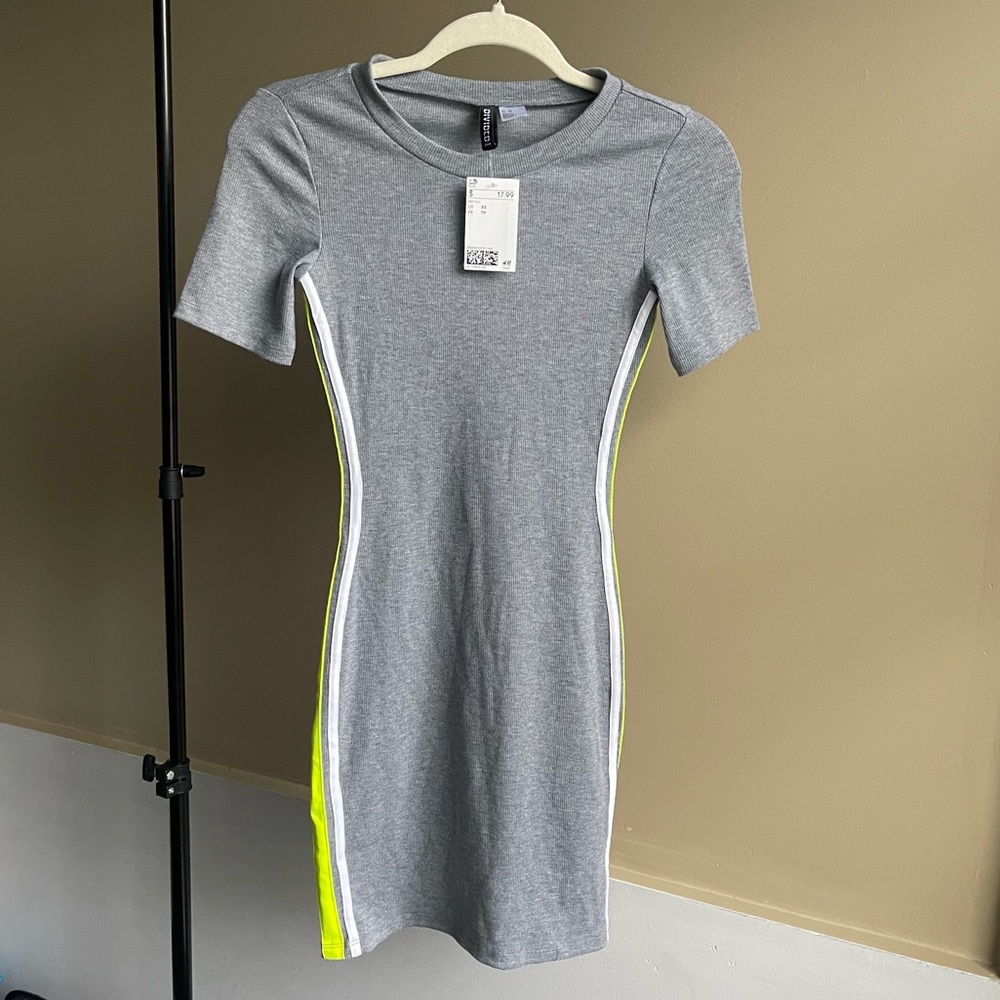 Forever 21 Fitted Summer Dress XS